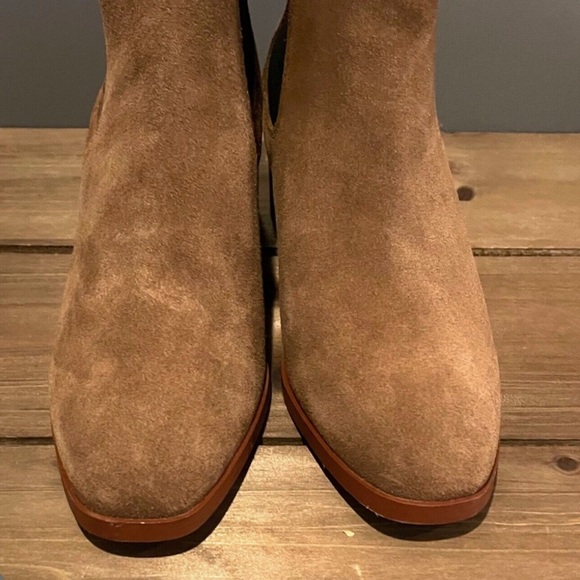 Steve Madden Brown Suede Ankle Booties size 9.5 - Picture 4 of 10